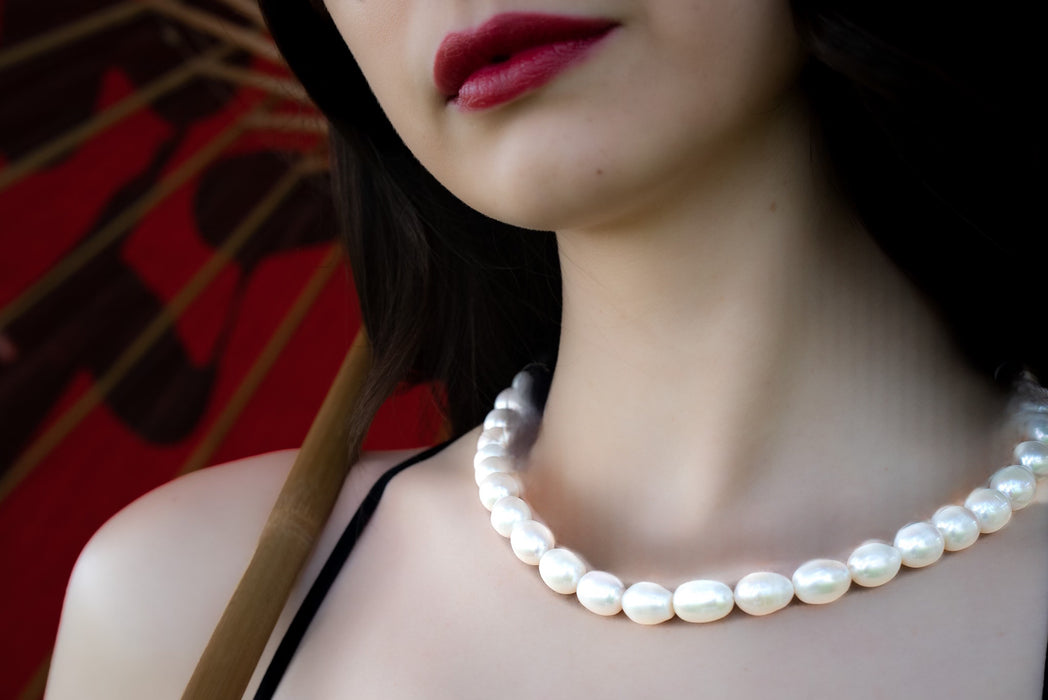 Jumbo Pearl Collar Necklace